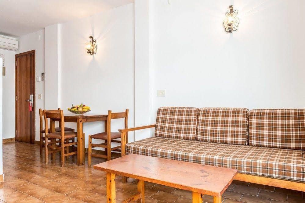 Apartamentos Orosol 2 By Typic Hotels Sant Antoni de Portmany Exterior foto