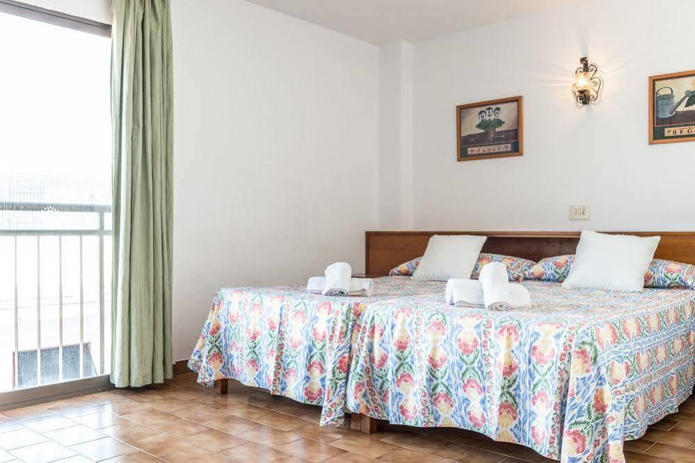 Apartamentos Orosol 2 By Typic Hotels Sant Antoni de Portmany Exterior foto