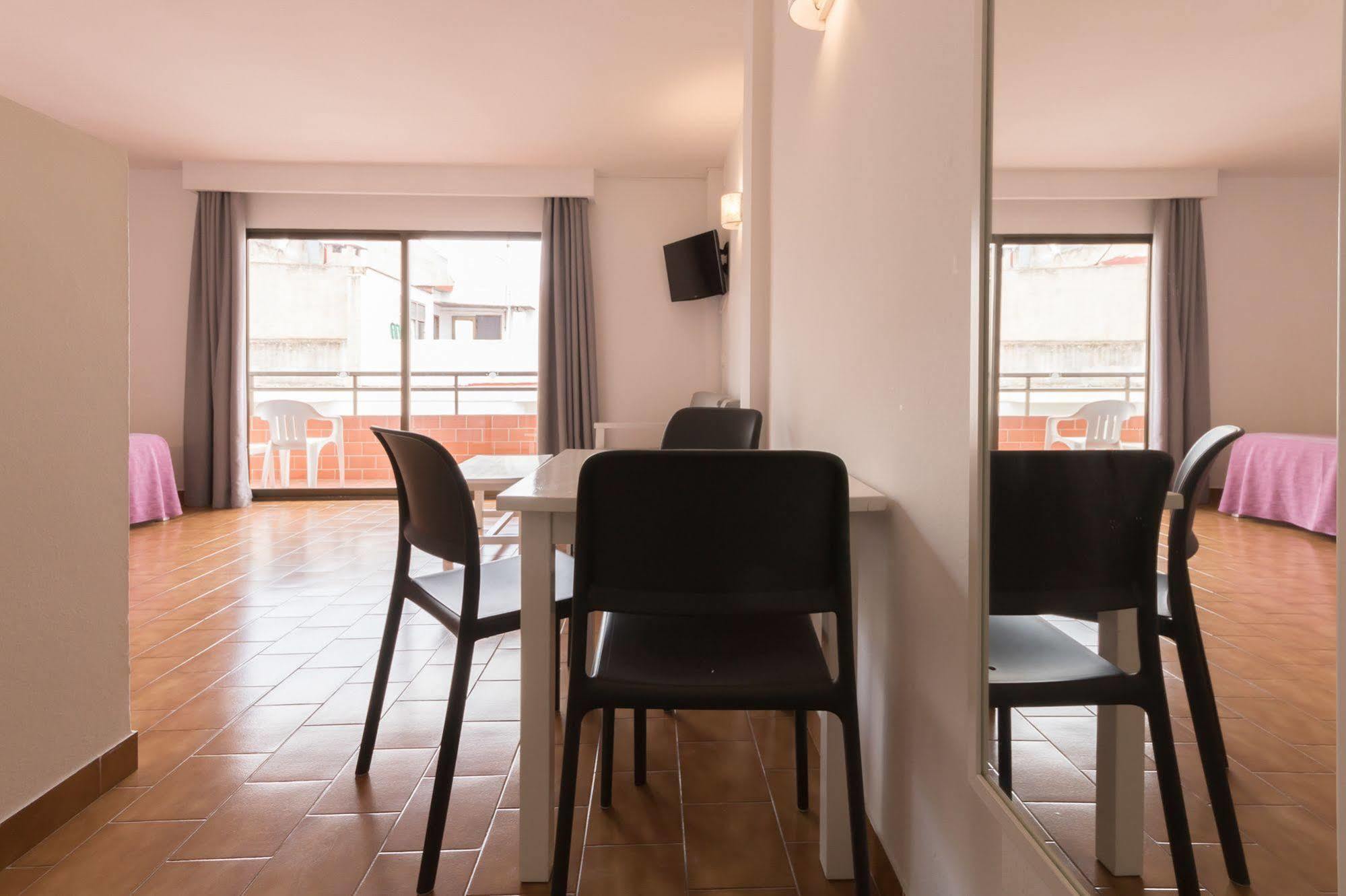 Apartamentos Orosol 2 By Typic Hotels Sant Antoni de Portmany Exterior foto