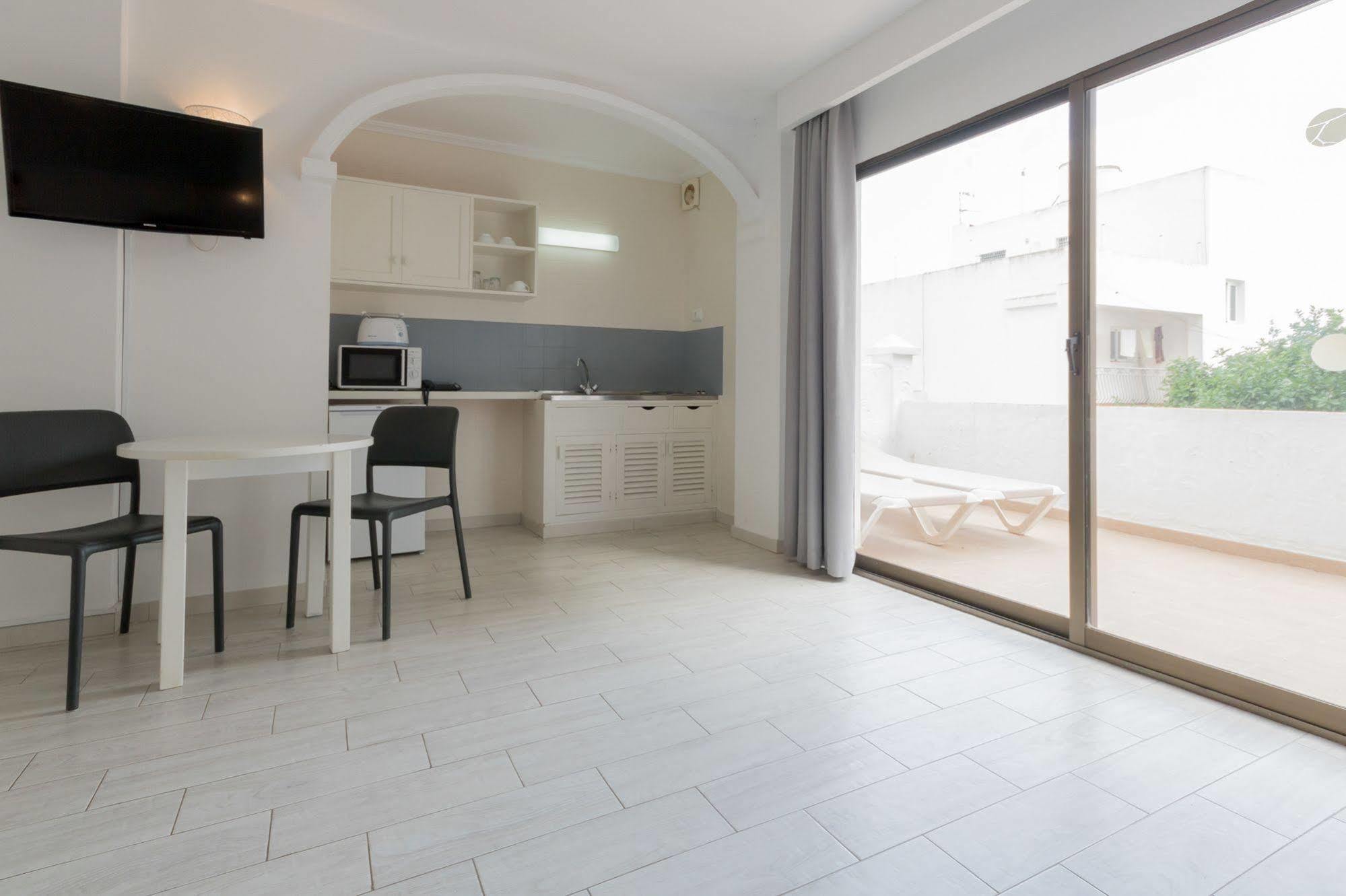 Apartamentos Orosol 2 By Typic Hotels Sant Antoni de Portmany Exterior foto