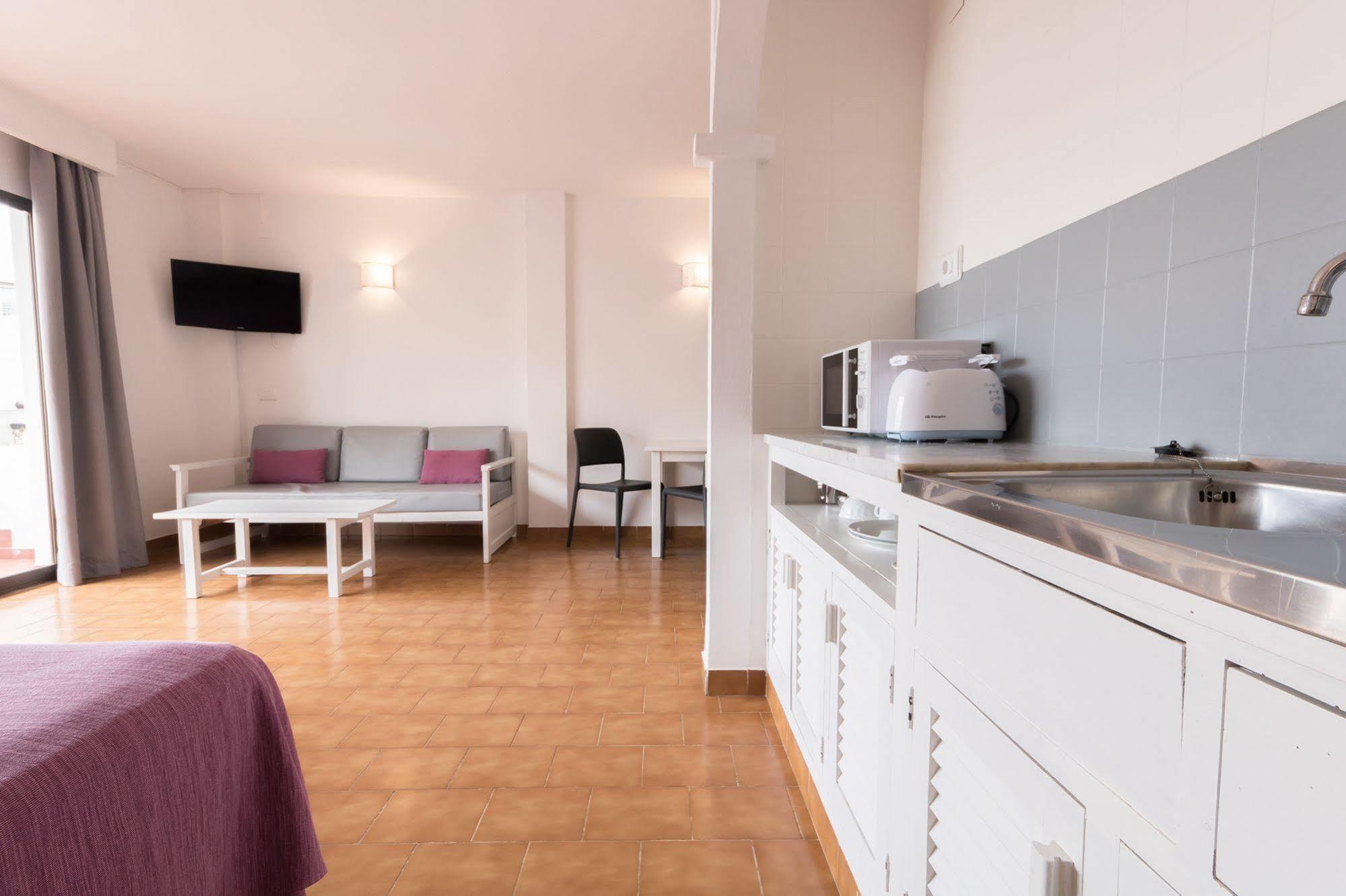 Apartamentos Orosol 2 By Typic Hotels Sant Antoni de Portmany Exterior foto