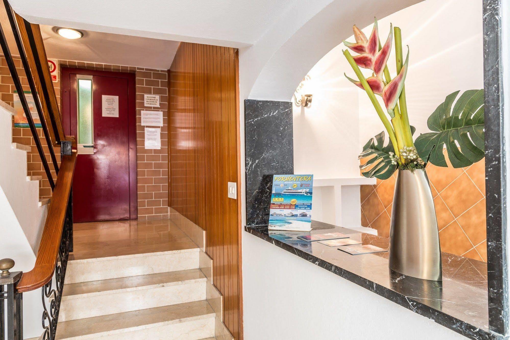 Apartamentos Orosol 2 By Typic Hotels Sant Antoni de Portmany Exterior foto